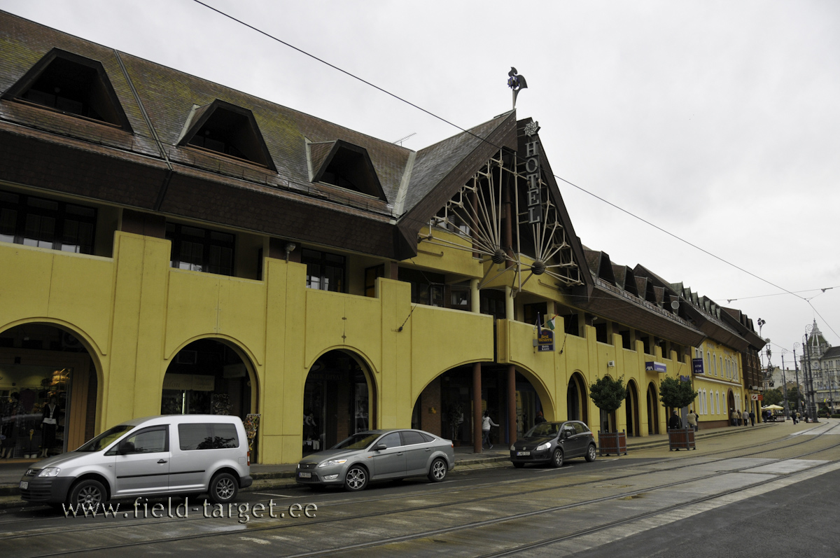 ... ja vanemad elasid Debrecenis